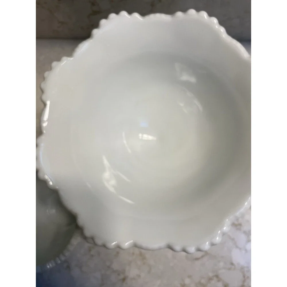 White Milk Glass Starburst Creamer & Pedestal Sugar Bowl Set 2‑Piece Vintage
